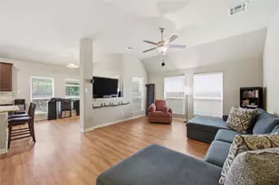 10808 Aurora Dr, Waco, TX 76708 - Photo 7