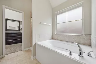 10808 Aurora Drive, Waco, TX 76708 - Photo 17
