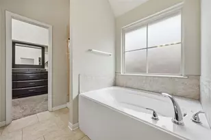 10808 Aurora Dr, Waco, TX 76708 - Photo 17