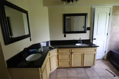 100 Thousand Oaks Lane, Joshua, TX 76058 - Photo 17