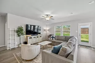 10620 Tuccenen Dr, Fort Worth, TX 76179 - Photo 3