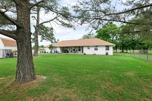 3939 Fm 2194, Celeste, TX 75423 - Photo 29