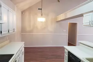 940 S Old Orchard Ln, Lewisville, TX 75067 - Photo 5