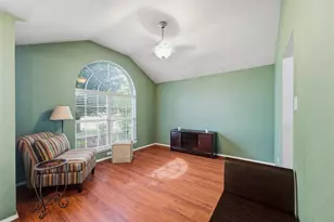 612 Owen Trail, Grand Prairie, TX 75051 - Photo 5