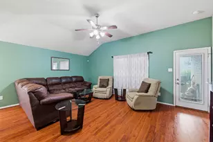 612 Owen Trail, Grand Prairie, TX 75051 - Photo 13