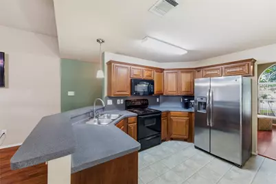 612 Owen Trail, Grand Prairie, TX 75051 - Photo 11