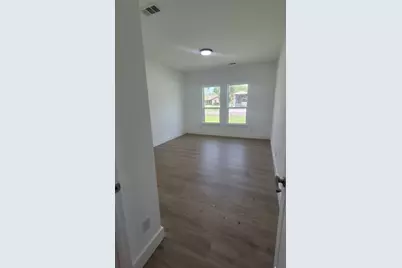1106 East Sixth Street, Springtown, TX 76082 - Photo 23
