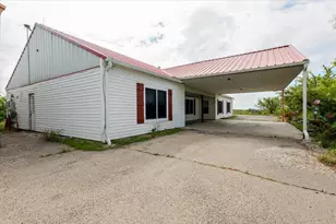 2400 Carter Rd, Springtown, TX 76082 - Photo 3