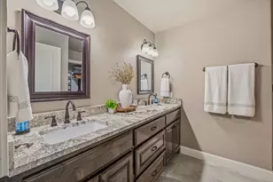 5003 Frio Dr, Granbury, TX 76048 - Photo 13