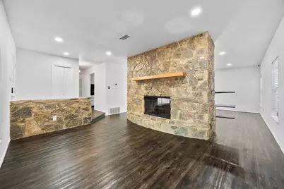 3911 Shady Valley Drive, Arlington, TX 76013 - Photo 15