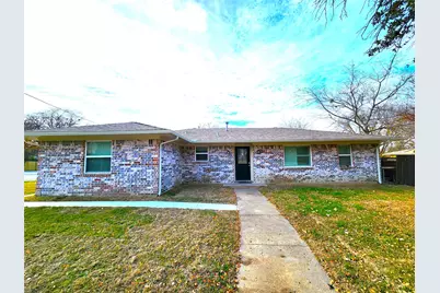 1401 E Sherman Drive, Denton, TX 76209 - Photo 1