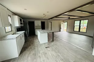 5900 Arrowhead Dr, Granbury, TX 76048 - Photo 13