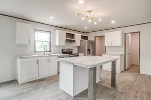 5900 Arrowhead Dr, Granbury, TX 76048 - Photo 13