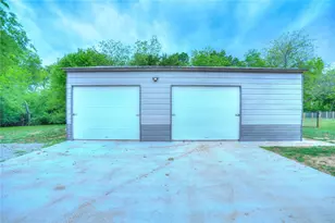 135 Lelon Ln, Springtown, TX 76082 - Photo 31