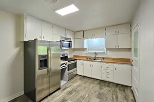 2505 Campbell St, Commerce, TX 75428 - Photo 3