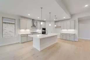 2308 Valencia Dr, Little Elm, TX 75068 - Photo 9
