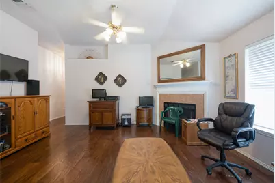 1825 Yorkshire Street, Fort Worth, TX 76134 - Photo 5
