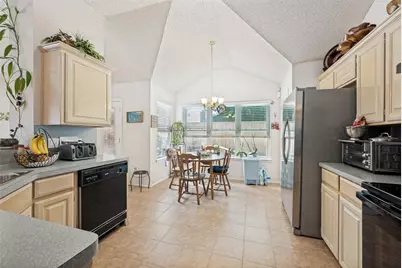 1825 Yorkshire Street, Fort Worth, TX 76134 - Photo 11