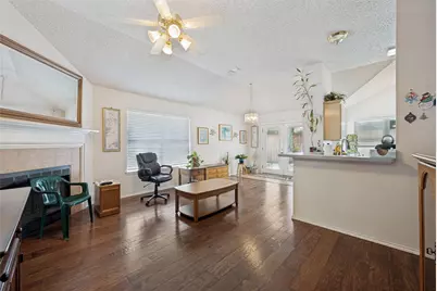 1825 Yorkshire Street, Fort Worth, TX 76134 - Photo 3