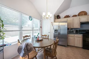 1825 Yorkshire St, Fort Worth, TX 76134 - Photo 15