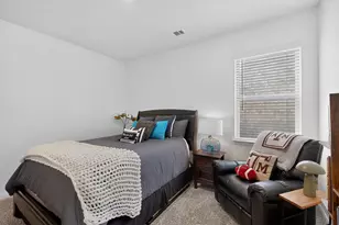 433 Cross Ridge Cir N, Fort Worth, TX 76120 - Photo 17