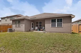 433 Cross Ridge Cir N, Fort Worth, TX 76120 - Photo 23
