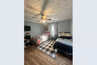 608 W Baldridge Street, Ennis, TX 75119 - Photo 9