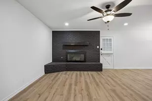 5805 Wedgmont Cir N, Fort Worth, TX 76133 - Photo 11