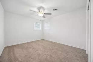 5805 Wedgmont Cir N, Fort Worth, TX 76133 - Photo 21