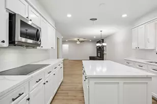 5805 Wedgmont Cir N, Fort Worth, TX 76133 - Photo 9