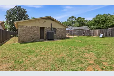 1505 Montclair Street, Arlington, TX 76015 - Photo 13