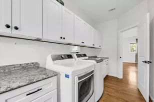 348 Barker Ln, Waco, TX 76705 - Photo 7