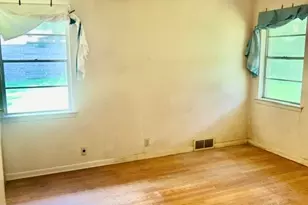 1326 E Sherman Dr, Denton, TX 76209 - Photo 31