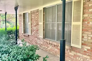 1326 E Sherman Dr, Denton, TX 76209 - Photo 3