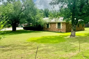 1326 E Sherman Dr, Denton, TX 76209 - Photo 15