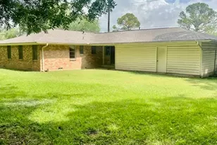 1326 E Sherman Dr, Denton, TX 76209 - Photo 9