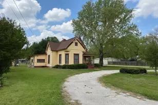 300 S Miller St, Rising Star, TX 76471 - Photo 7