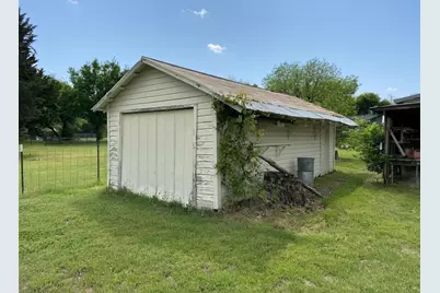 300 S Miller Street, Rising Star, TX 76471 - Photo 31