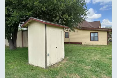 300 S Miller Street, Rising Star, TX 76471 - Photo 3