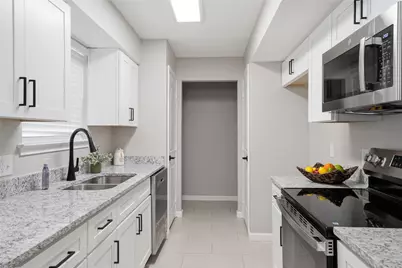 4723 Crest Drive, Arlington, TX 76017 - Photo 11