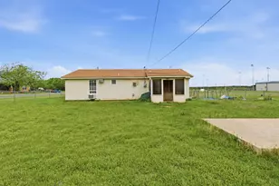 1409 Harrell Ave, Cisco, TX 76437 - Photo 19