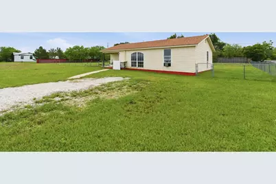1409 Harrell Avenue, Cisco, TX 76437 - Photo 17