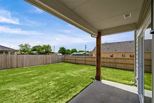 702 Perkins Ct, Granbury, TX 76048 - Photo 15