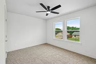 702 Perkins Ct, Granbury, TX 76048 - Photo 27