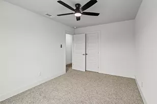 702 Perkins Ct, Granbury, TX 76048 - Photo 29
