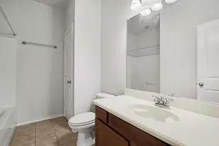 303 Stonegate Blvd, Alvarado, TX 76009 - Photo 17