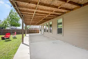 303 Stonegate Blvd, Alvarado, TX 76009 - Photo 25
