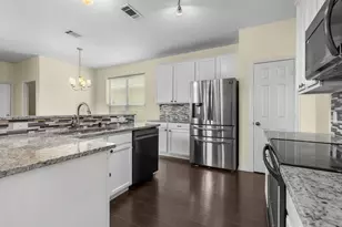 1411 Bristol Ln, Providence Village, TX 76227 - Photo 9