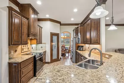 3000 Elkton Drive, Granbury, TX 76049 - Photo 9