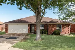 9320 Rhea Ct, White Settlement, TX 76108 - Photo 3